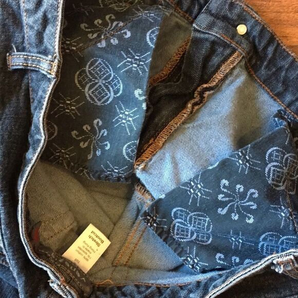 Venezia Jeans Co. Plus Sz Jeans with Raw Hems - Picture 12 of 14